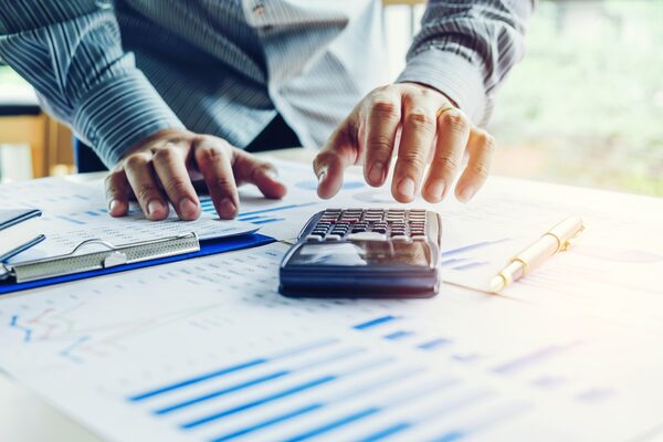 Calgary accountant providing bookkeeping services
